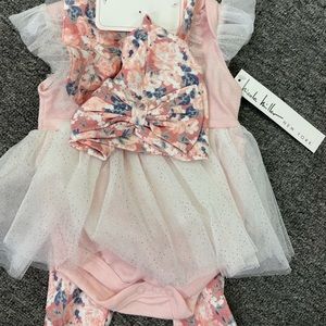 Baby girl Nicole Miller 4 piece set.